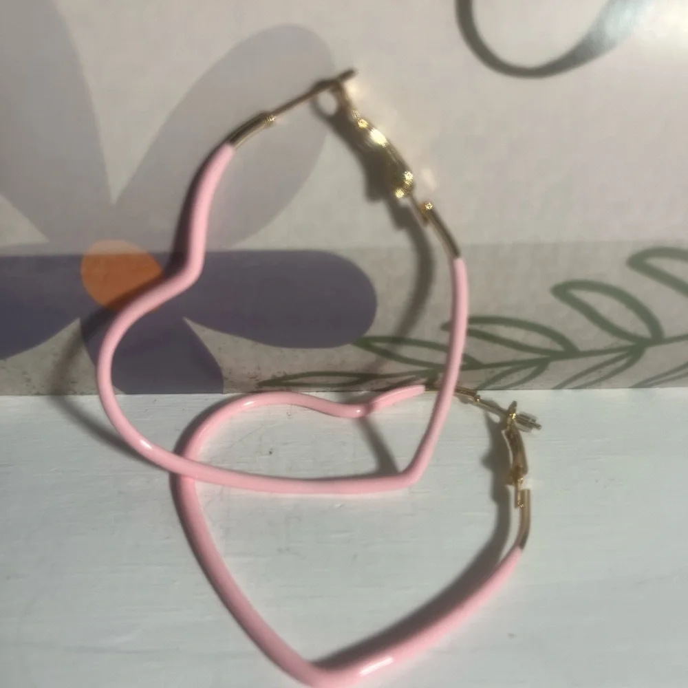 Heart Hoops - Picture 3 of 9